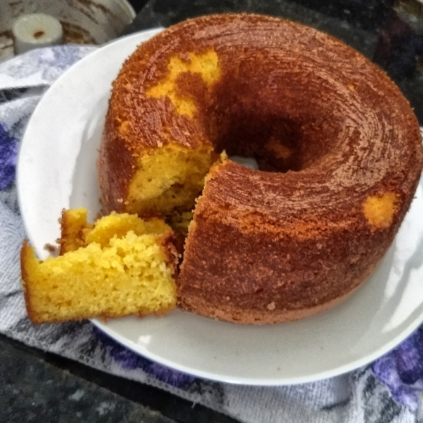 BOLO DE MILHO DE LATINHA MAIS FÁCIL QUE ESSE NÃO EXISTE! UM SHOW DE SABOR!  INCRÍVEL! Isamara Amâncio 