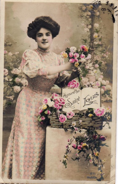 Ancienne carte, femme avec des fleurs