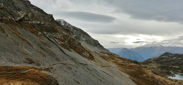paysage alpin pour une descente à vttae en direction de Fully