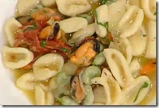 Cavatelli con cozze e fave