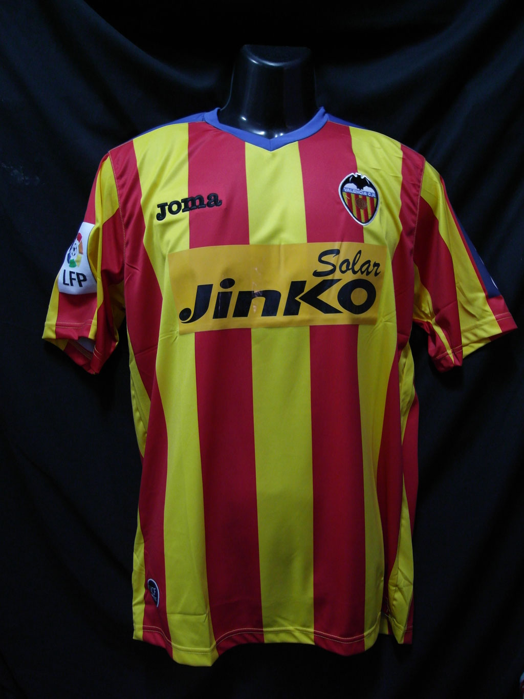 Kedai Baju  Bola  January 2013