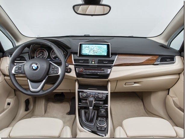 bmw_225i_active_tourer_21