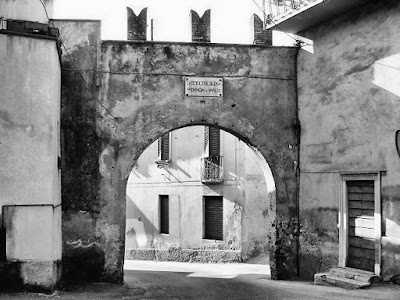 Antica porta del borgo di Castiglione Olona