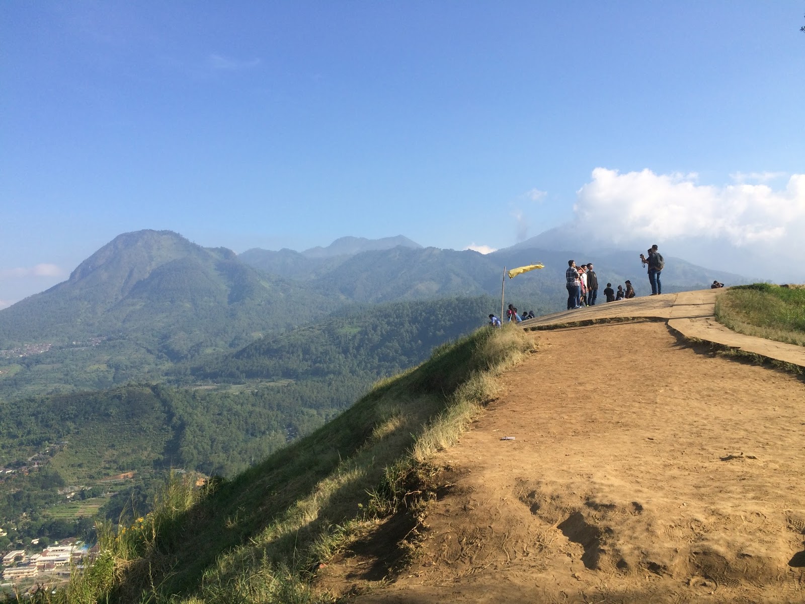 Wisata Paralayang Batu Jatim