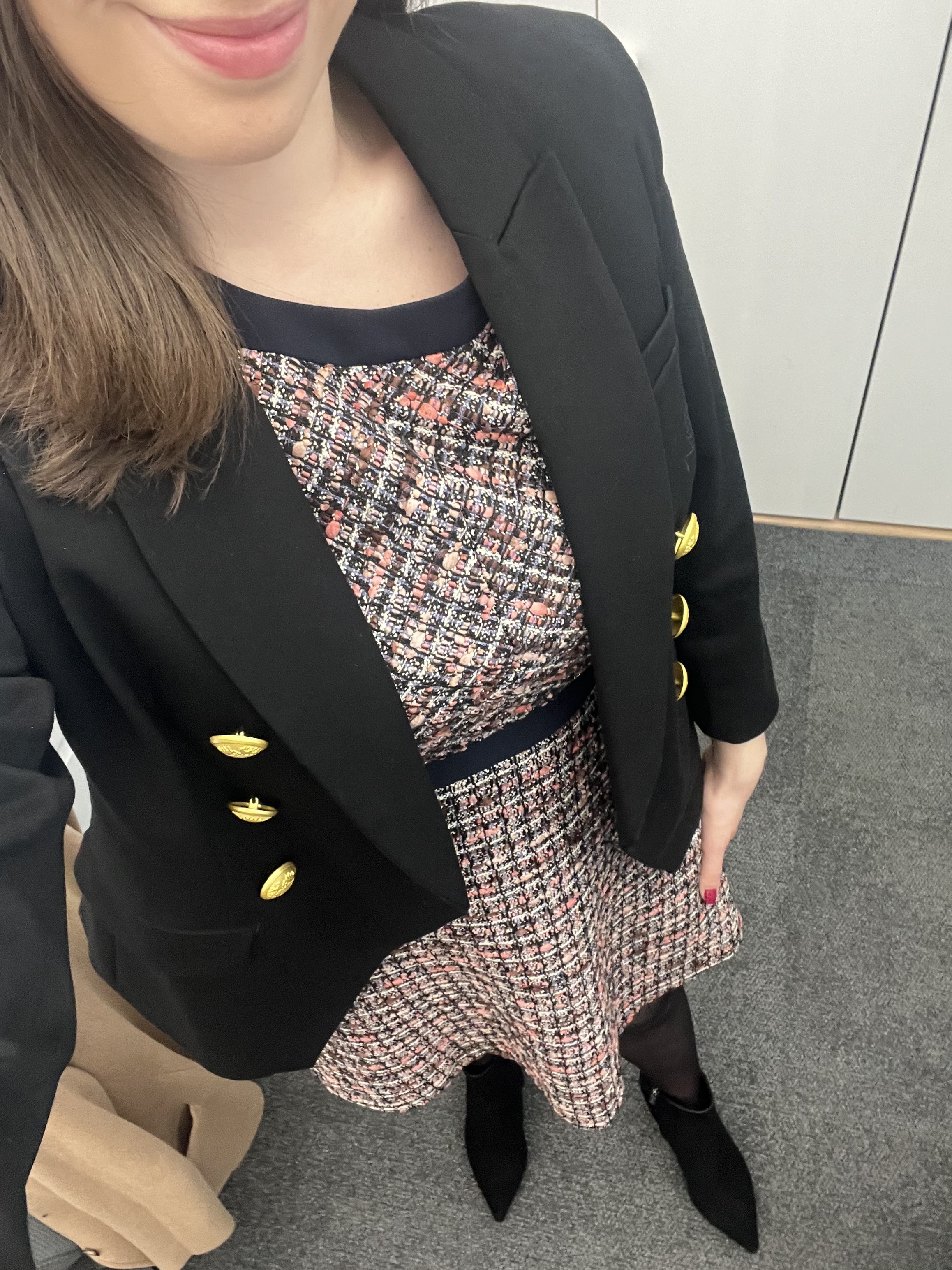 office style, workwear, office outfit, winter workwear, black blazer, tweed dress, gal meets glam, office style, law firm, suiting, professional clothes