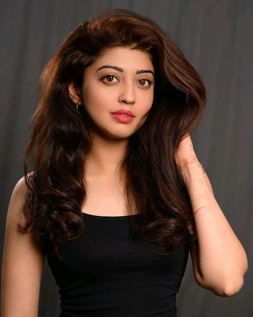 Pranitha Subash latest hot navel pics