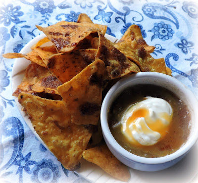 Quick Cinnamon Apple Nachos