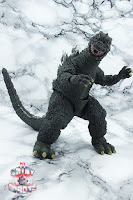 S.H. MonsterArts Godzilla [1972] 12