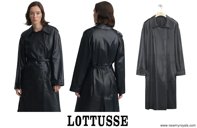 Queen Letizia wore Lottusse Berlin Black Lamb Trench Coat