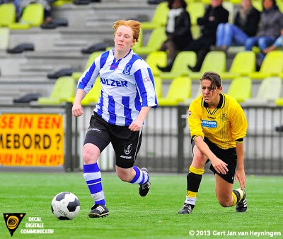 Rosanne Lammers van IJzendijke voorbij Pauline Boon