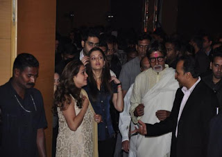 Shah Rukh Khan, Amitabh Bachchan, Aishwarya Rai, Abhishek 
Bachchan, Hrithik Roshan, Madhavan, Suzzane, Preity Zinta, Kangan Ran