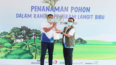 Penanaman Pohon Program Langit Biru Pertamina, Bupati Minta Tambah Outlet Pertashop di Pesantren 