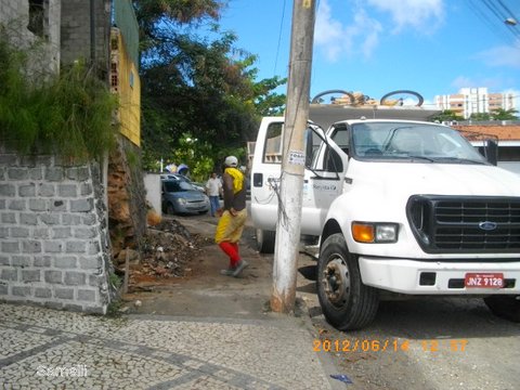 Limpurb deixa ruas do Parque Cruz Aguiar limpas