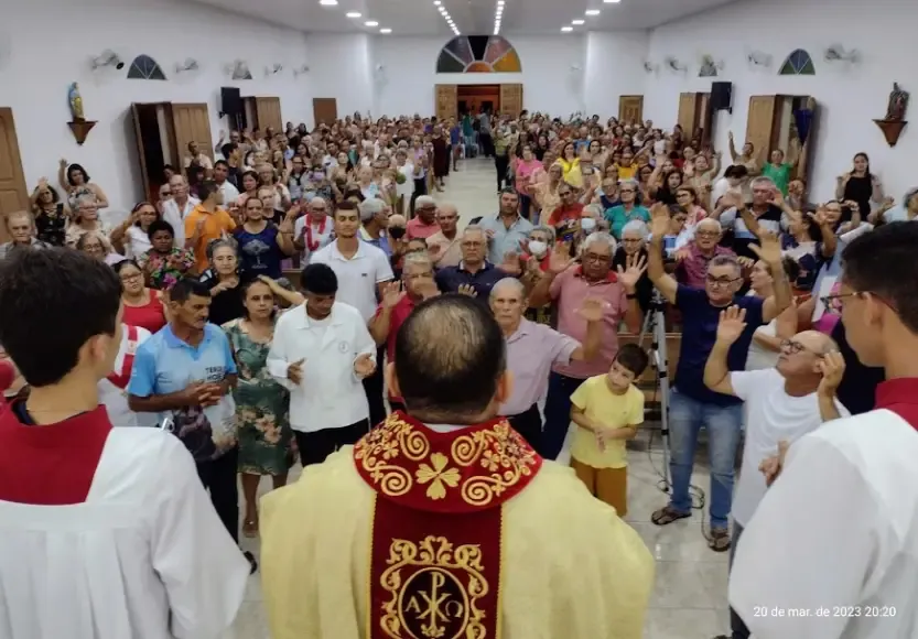 Evangelho de Jesus Cristo cobradores de imposto e pecadores se aproximavam para Escutar