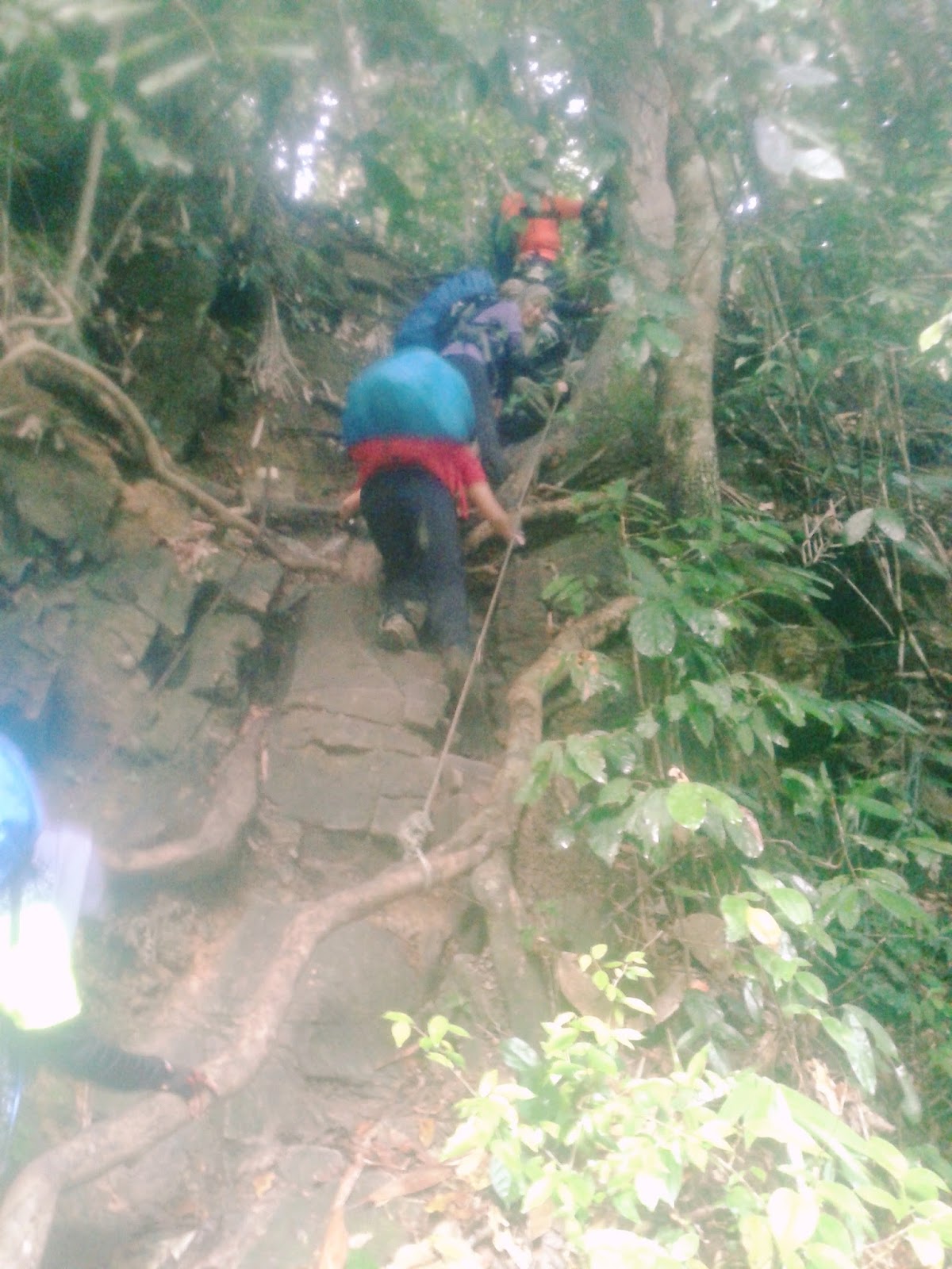 Kelab Orang Hutan Malaysia: XPDC Three mountain ( Baha 