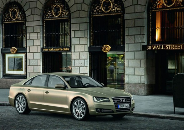 Audi A8 LWB to be released in 2011!Audi,s main competitors will be the 