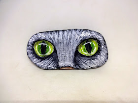 COMO PINTAR OJOS DE GATO PASO A PASO SOBRE PIEDRA
