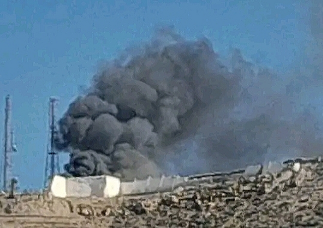 حريق مهول يأتي على كوخ مخصص للحراسة بقصبة أكادير أوفلا