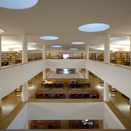 Biblioteca Univ