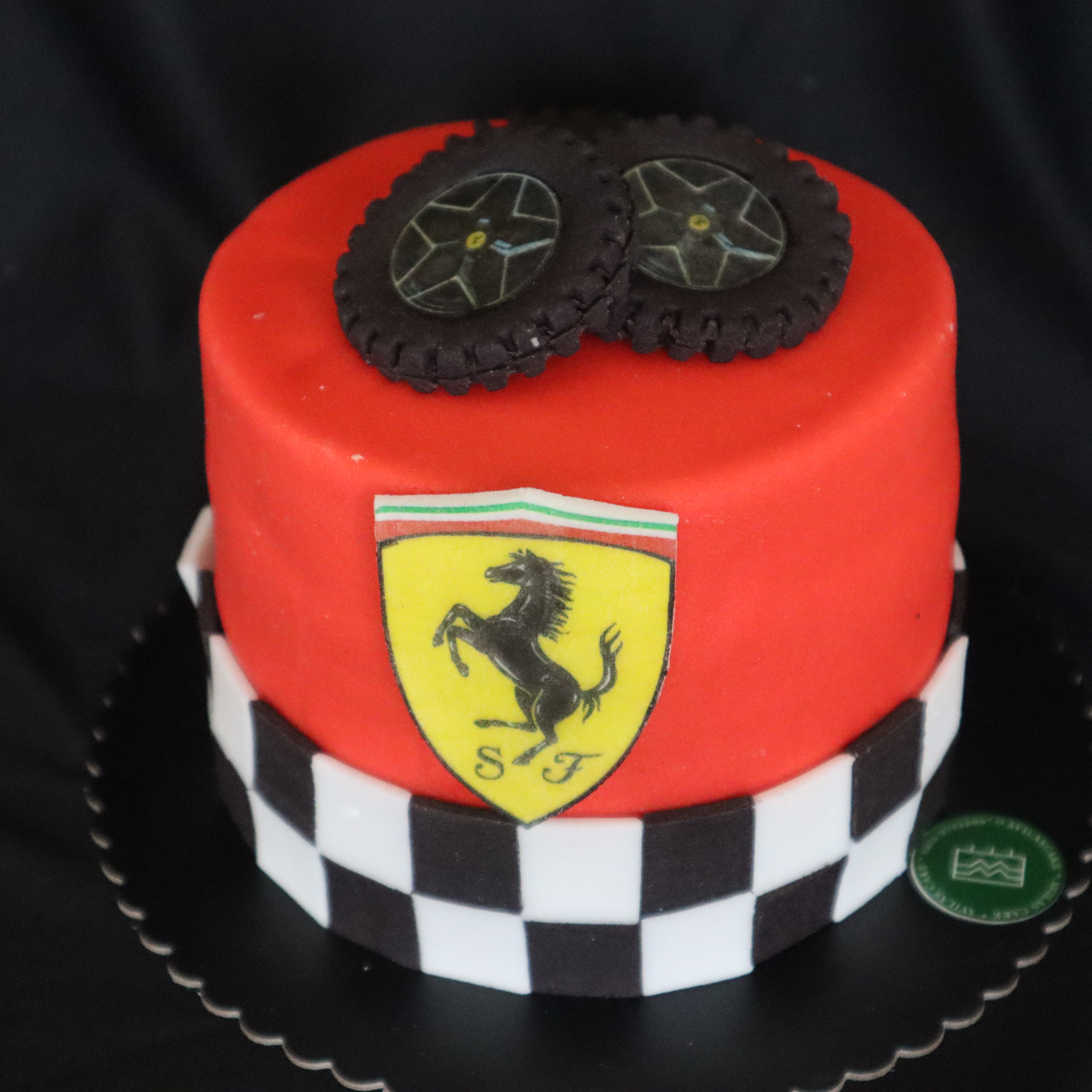 Pastel Scuderia Ferrari - Avila's Cake