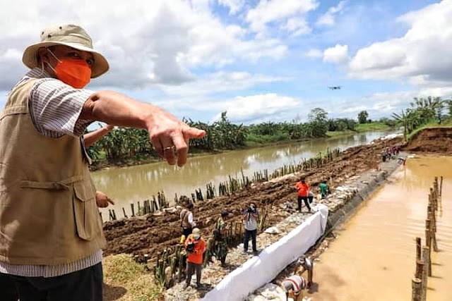 Gubernur Ganjar Pranowo Puji Semangat Gotong Royong Warga Kebumen