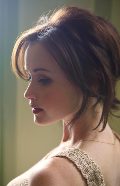 Alexis Bledel HD Wallpapers