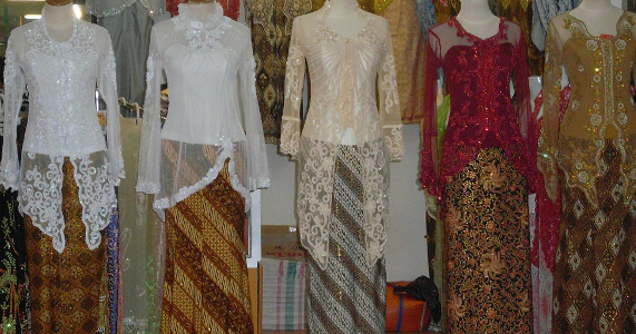 Kumpulan Foto Model Baju Kebaya Jaman Sekarang Trend 