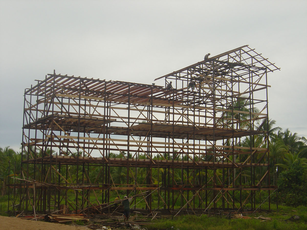 Berapa Jarak Ideal Antar Lantai Rumah Walet Burung Walet