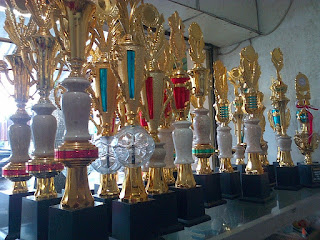 jual piala,toko piala,piala murah,agen piala,grosir piala,pabrik piala,piala plastik,piala marmer Jual piala,jual trophy,agen piala,grosir piala