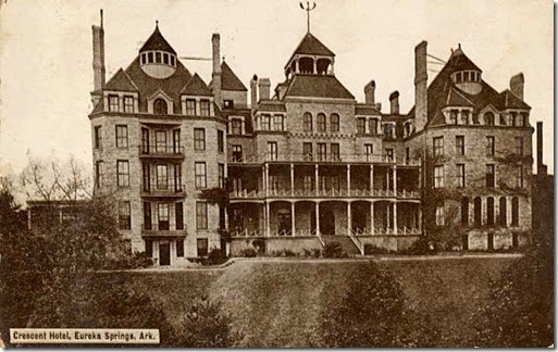 Crescent_Hotel,_Eureka_Springs,_Arkansas_-_circa_1886