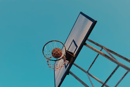 Permainan Bola Basket: Sejarah, Teknik Dasar dan Aturan Permainan