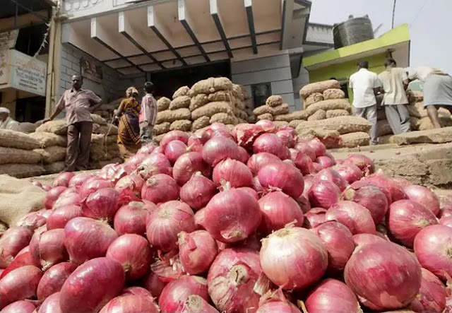 the gujarat bajar samachar of good quality onion apmc market income declining agriculture in Gujarat best onion market yard price hike the gujarat bajar samachar of good quality onion apmc market income declining agriculture in Gujarat best onion market yard price hike