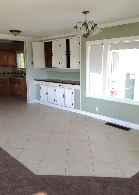 Introdcuing: Averie Lane Farmhouse (empty house tour) dining room