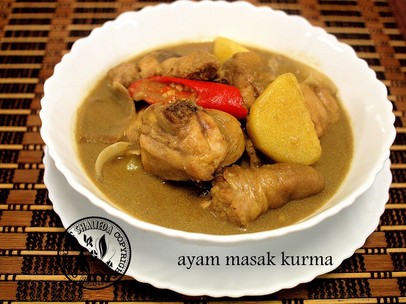 Pesona Cinta Cida de'Nuanza: ayam di masak kurma