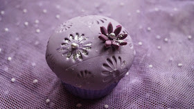 http://cupcakeluvs.blogspot.dk/2015/02/purple-inspiration-purple-dreams-cupcake.html