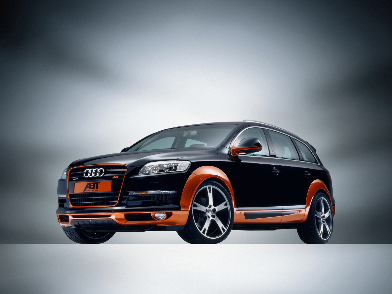 Galery Of Picture: Audi Q7 Tuning Car HD Wallpapers
