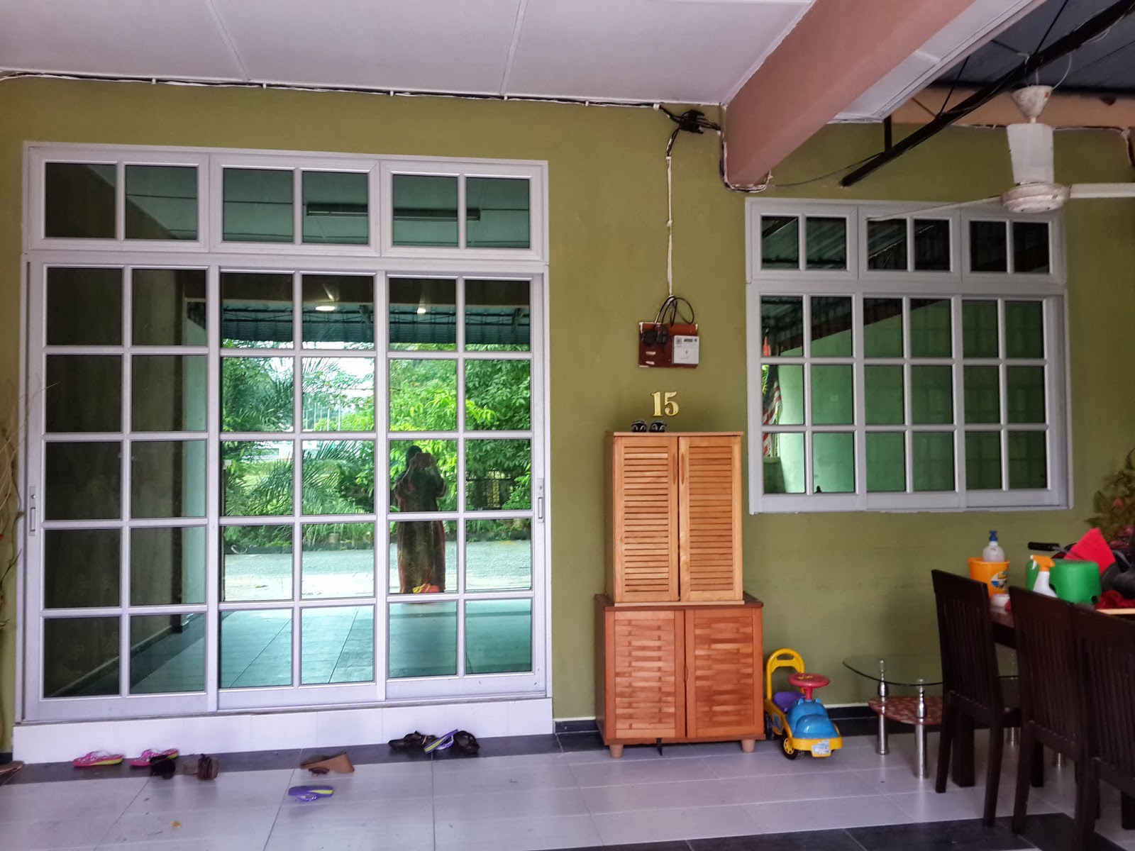 SayangkuZie Pintu  Rumah  Dah Bertukar Ganti 