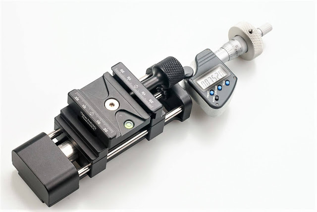 Hejnar MS4-1DS Digital Micrometer Macro Rail side