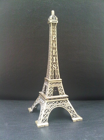 Karya Babah Antik Miniatur Menara Eiffel Paris