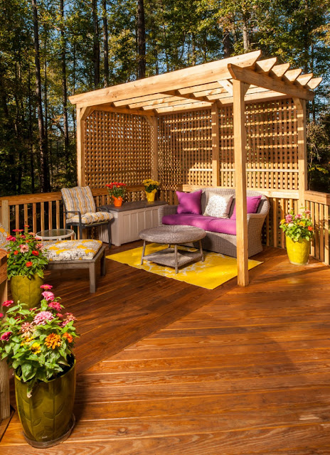 Comfortable Backyards Deck Design With Stunning Views Of A Serene Enviroment