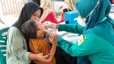 Usai Vaksin Polio, Kaki Siswa SD di Sinjai Tak Bisa Digerakkan