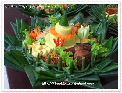 BIyanCakes Latihan Tumpeng Jomblo bersama Ibu Lisa