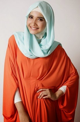 Gaya Hijab Casual Zaskia Sungkar