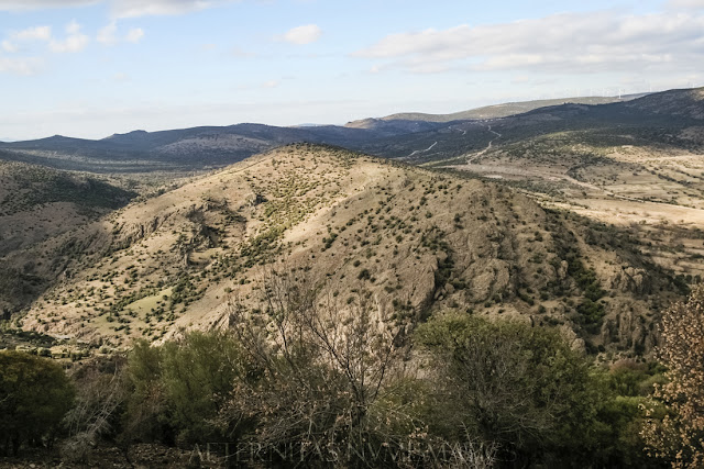 vistas desde el yacimiento de Aigai.