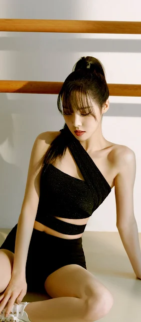 Yuju/ Choi Yu-na (ex. GFRIEND)
