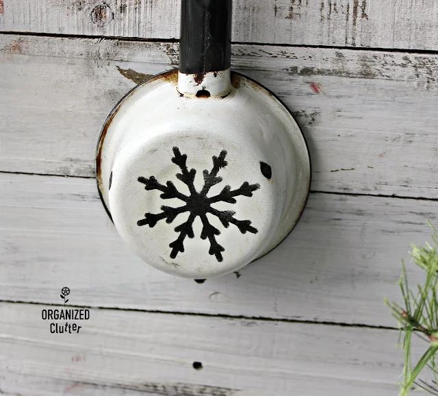 Stenciling Rustic Christmas Decor #oldsignstencils #stencil #enamelware #coffee #sign #rusticChristmas