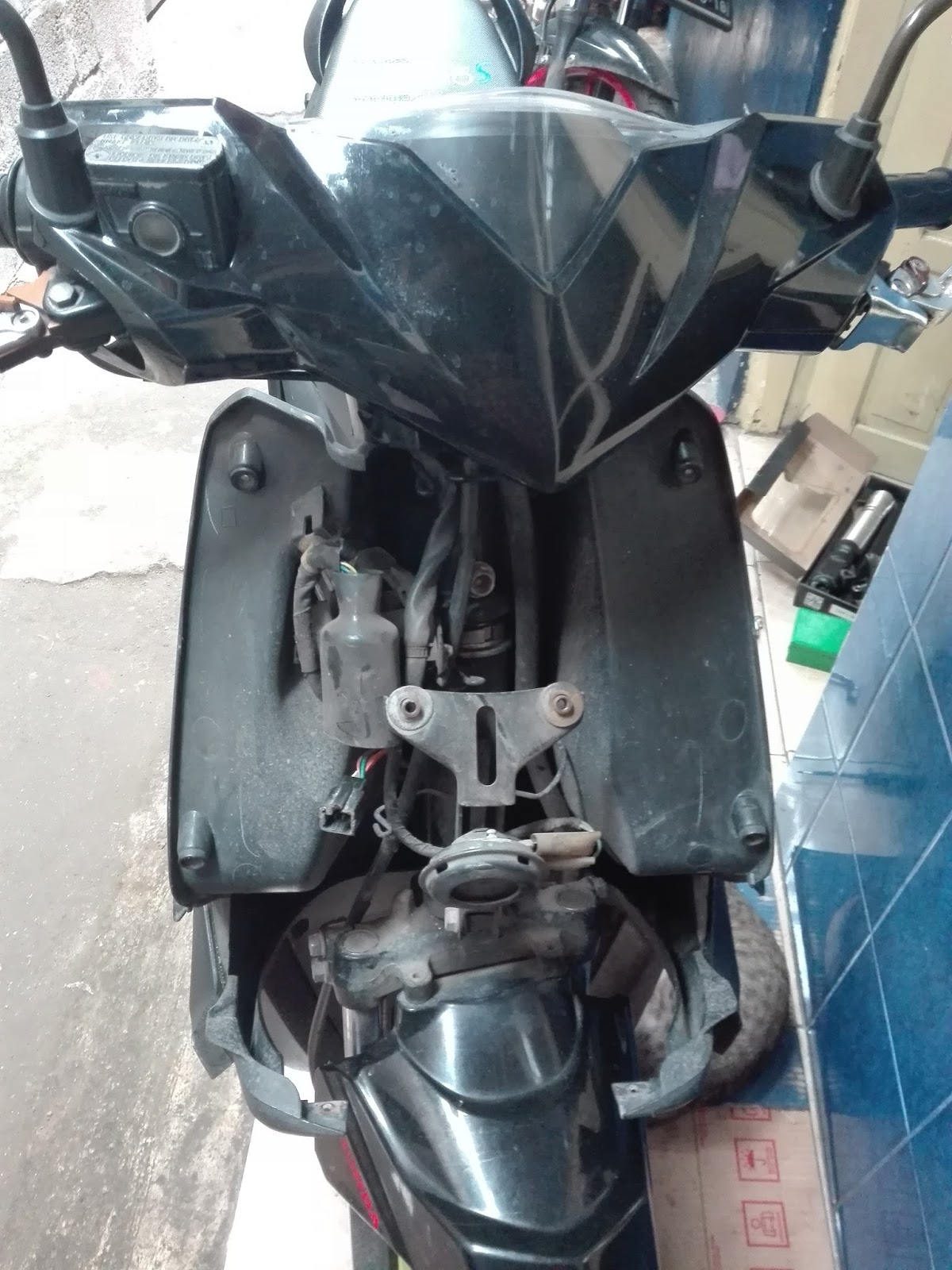 Ganti Minyak Shock Depan Honda Beat Mei 2016