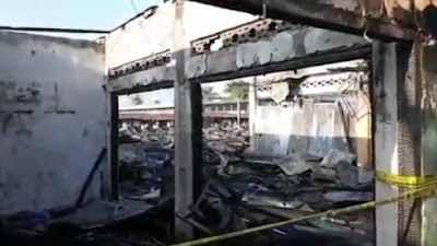 150 Kios Di Pasar Lubuk Alung Hangus Terbakar