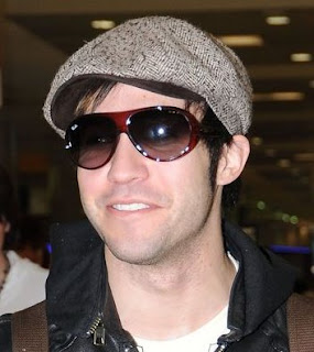 Celebrity Sighting - Pete Wentz Sunglasses – Ray-Ban 4112 (735/8G)