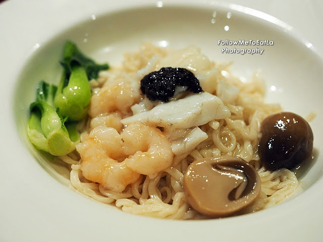 Shanghainese Seafood Noodles With Black Truffles